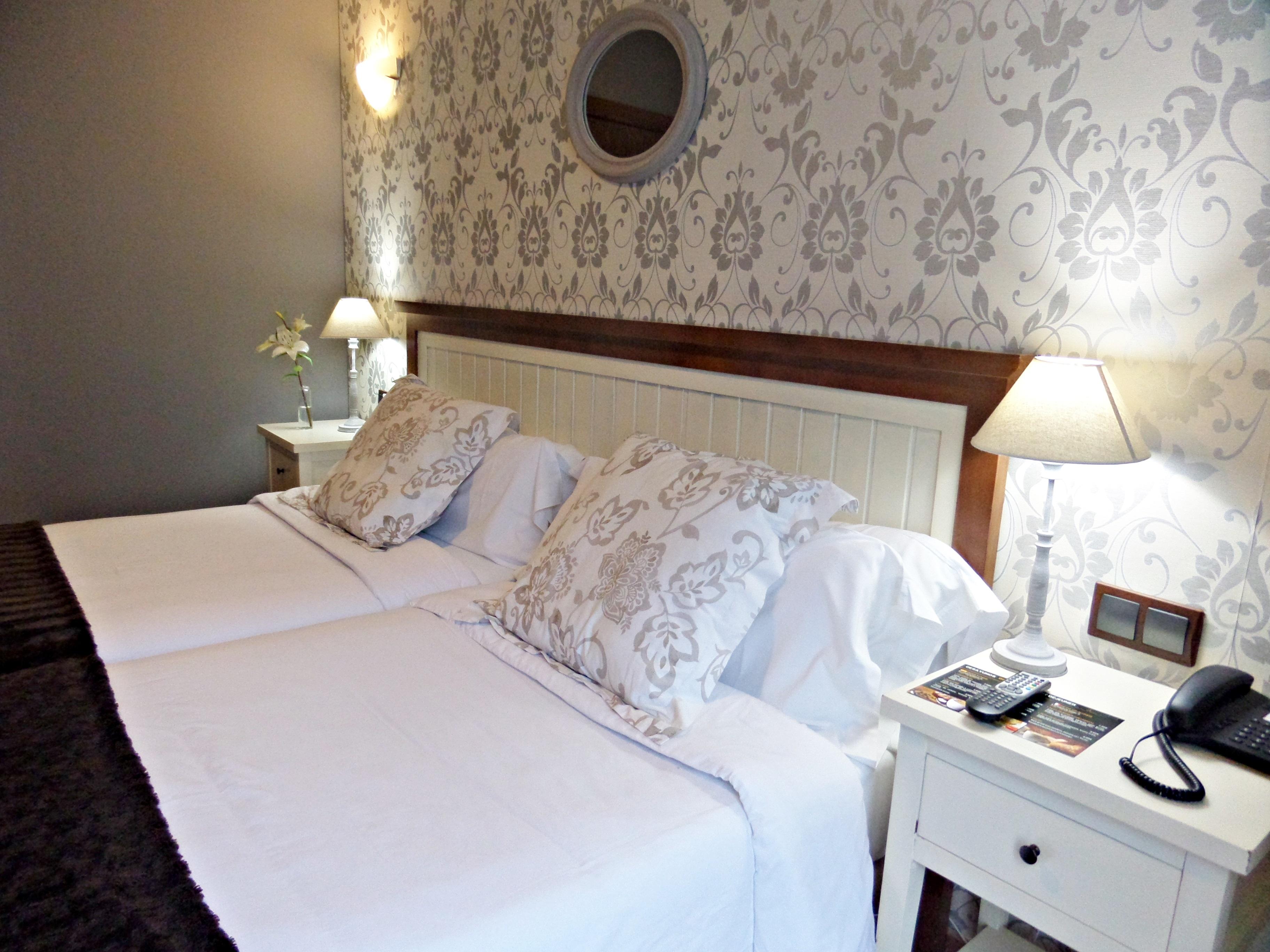 Hotel Medina De Toledo Eksteriør billede