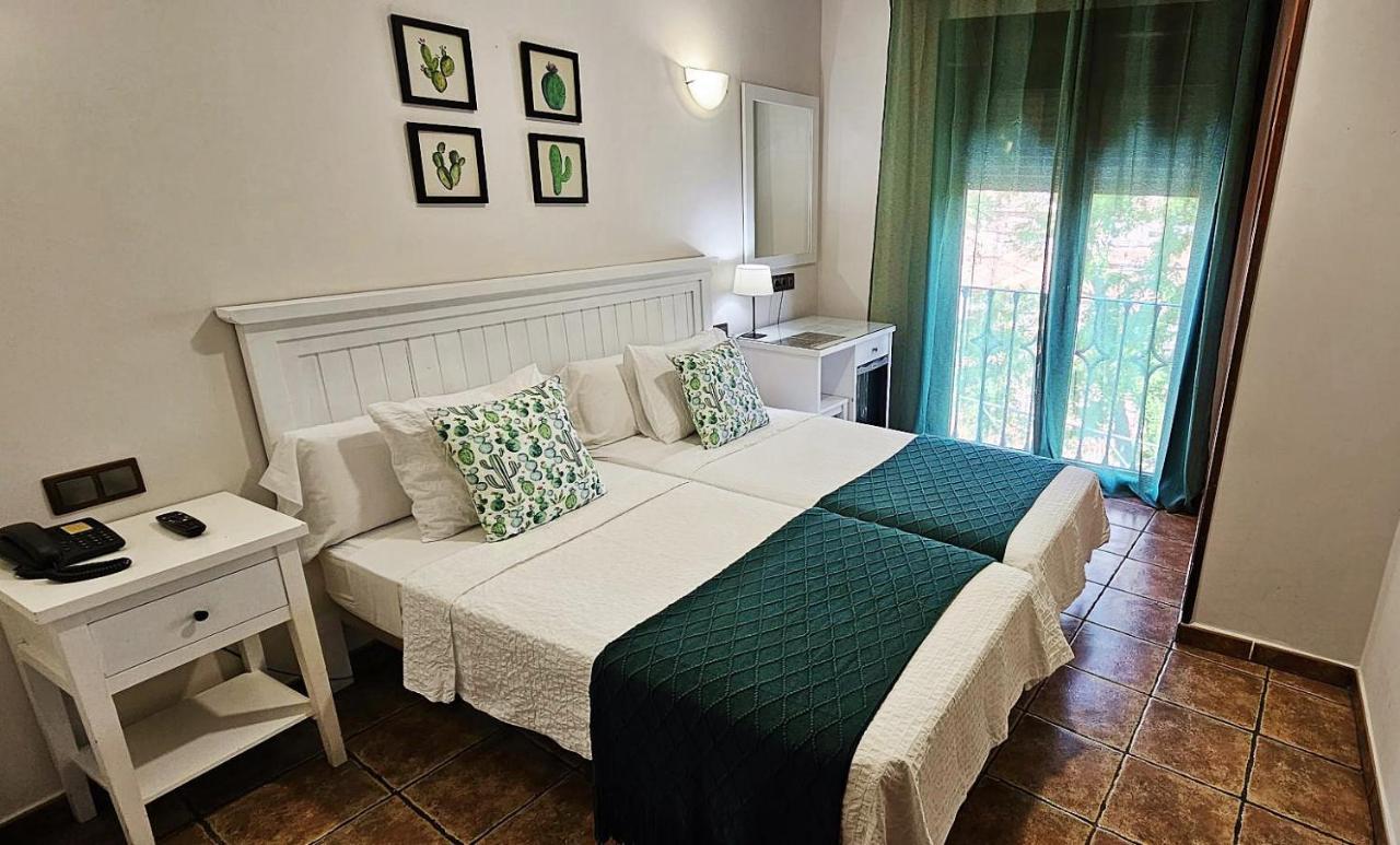 Hotel Medina De Toledo Eksteriør billede