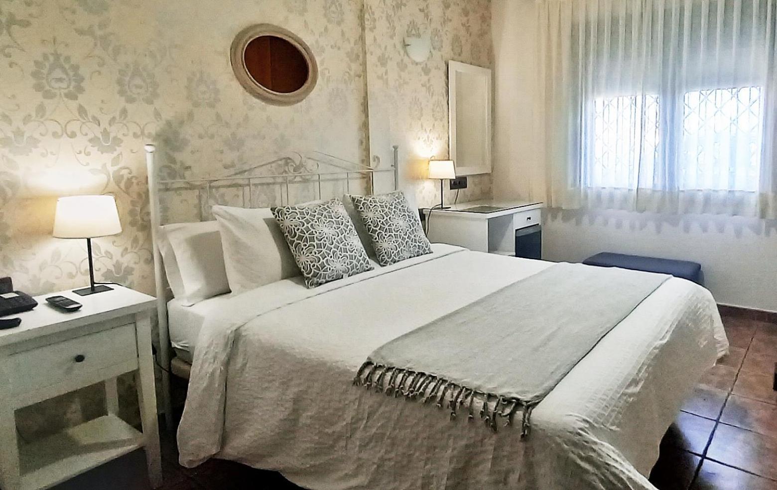 Hotel Medina De Toledo Eksteriør billede